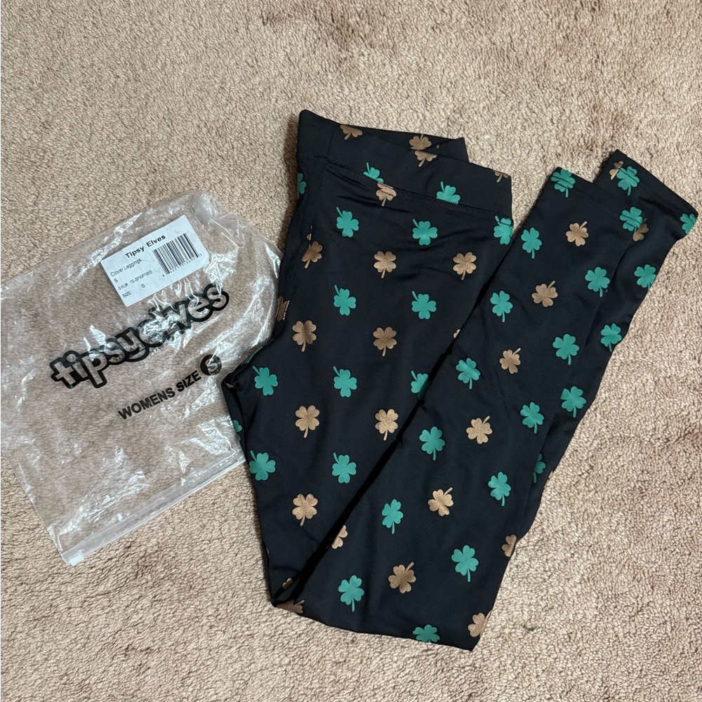 Tipsy Elves Women’s Shamrock Leggings - Black and Green